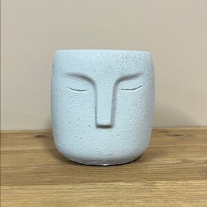 Visage Planter